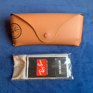 New RAY-BAN BROWN SUNGLASS CASE w. Cloth